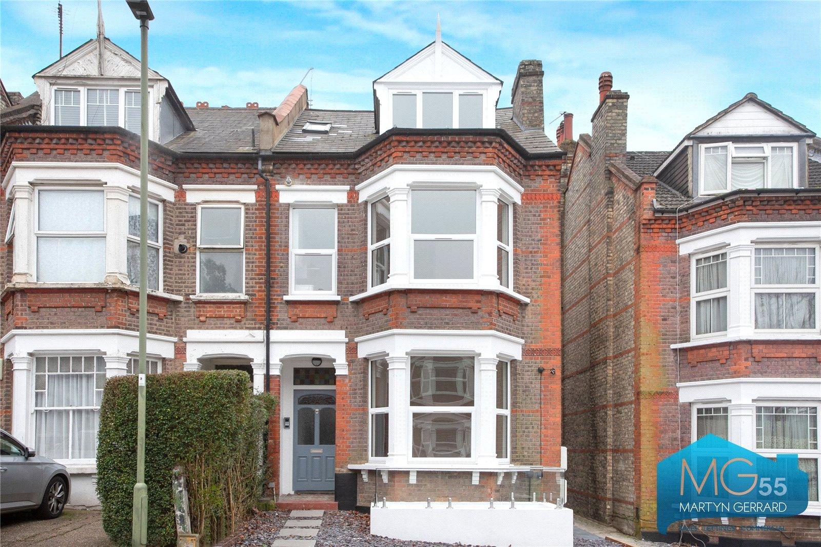 2 bedroom Apartment to rent - Martyn Gerrard
