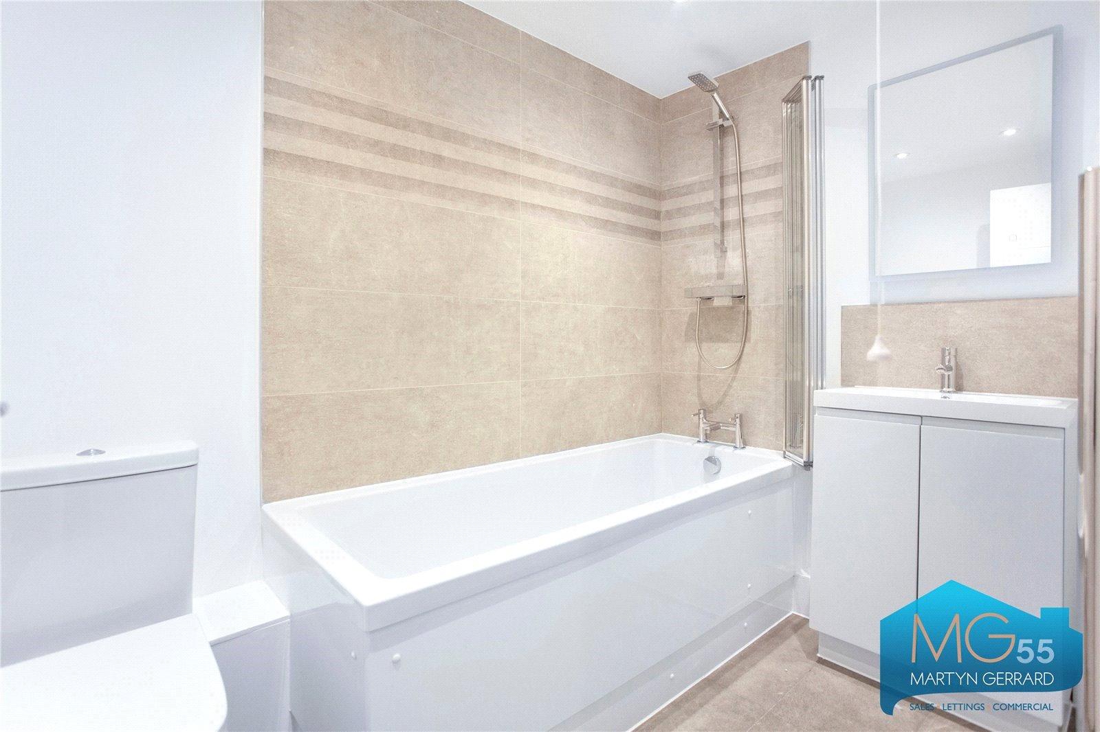 2 bedroom Apartment to rent - Martyn Gerrard