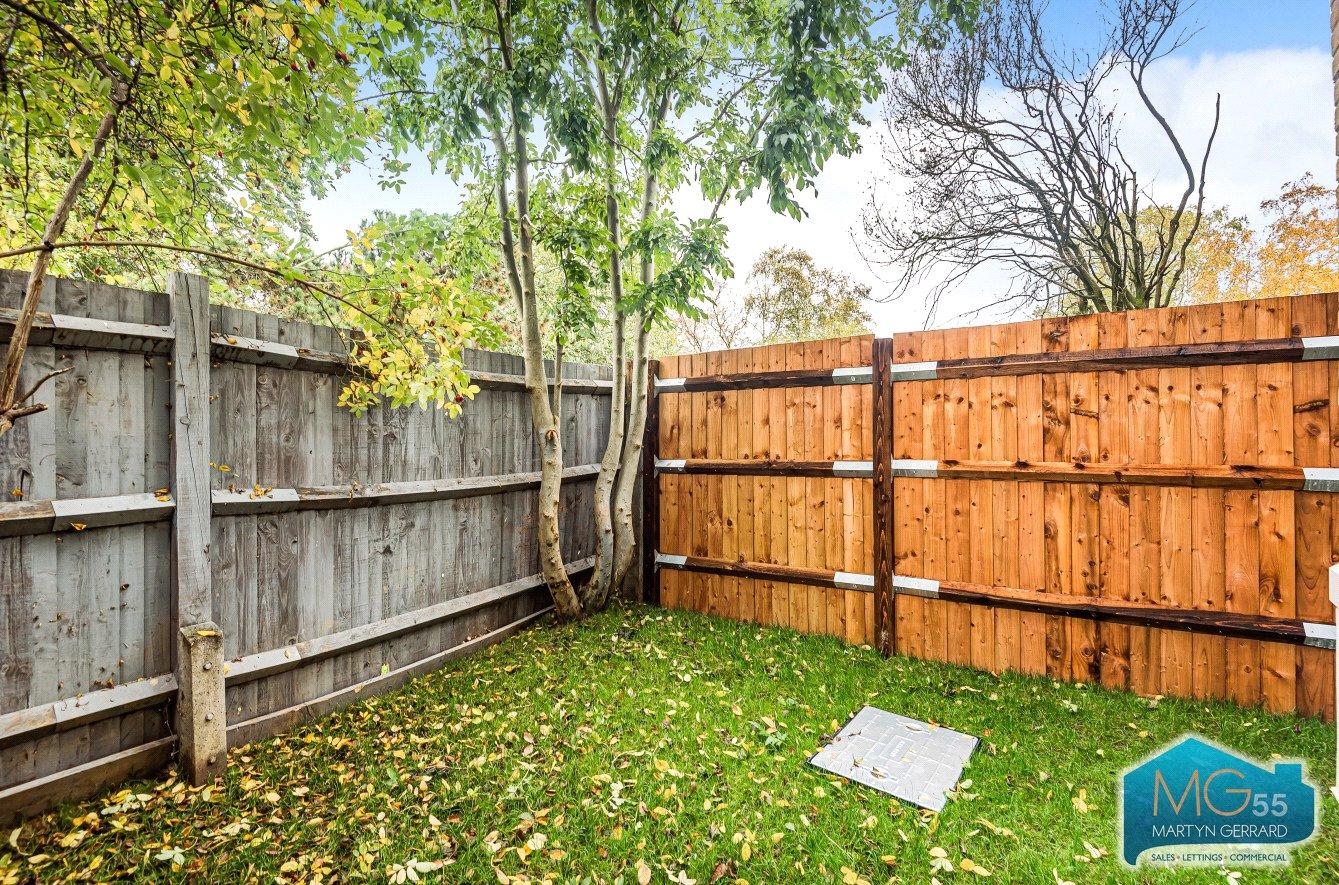 2 bedroom Apartment to rent - Martyn Gerrard