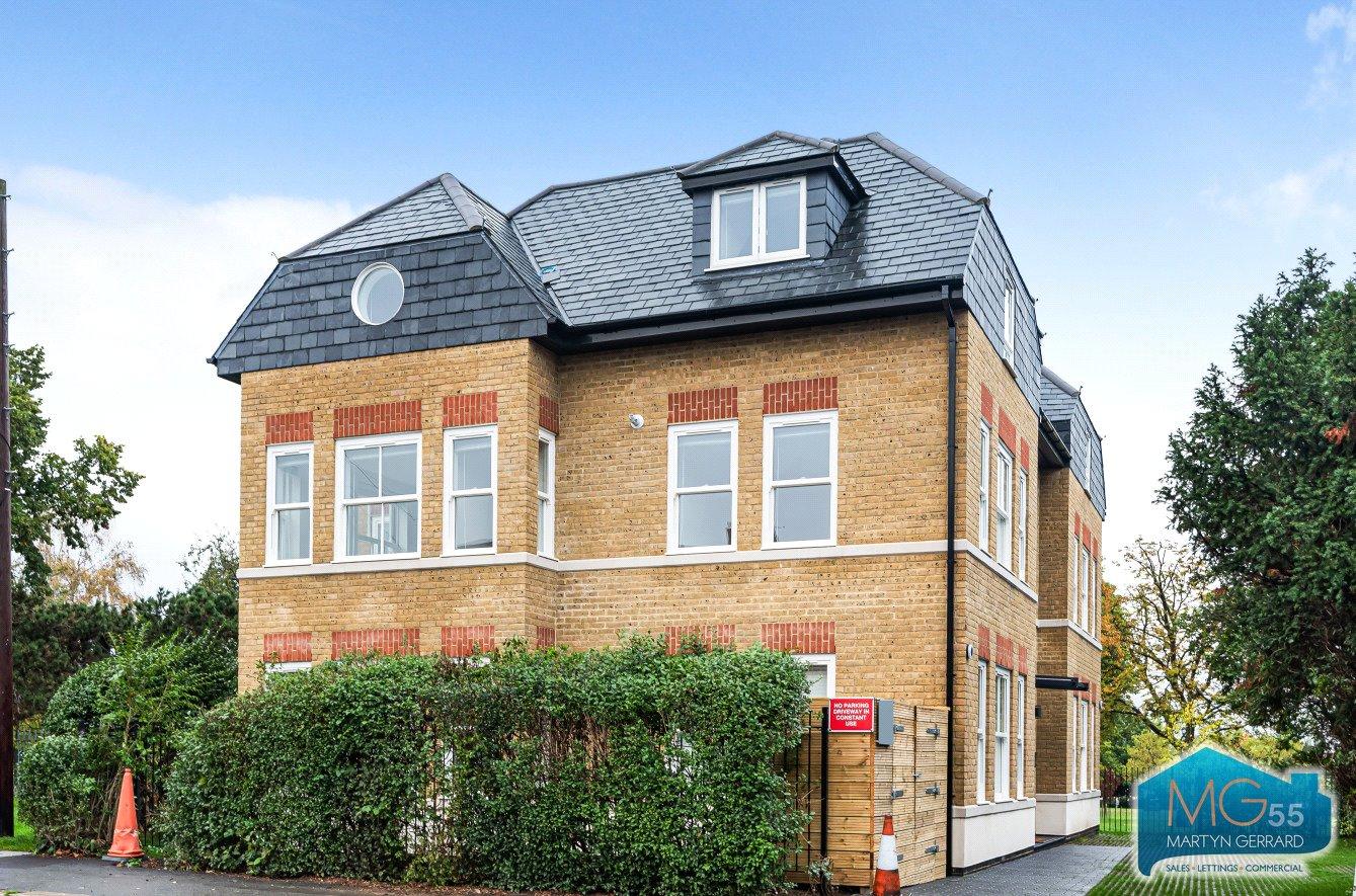 1 bedroom Ground Floor Flat to rent - Martyn Gerrard