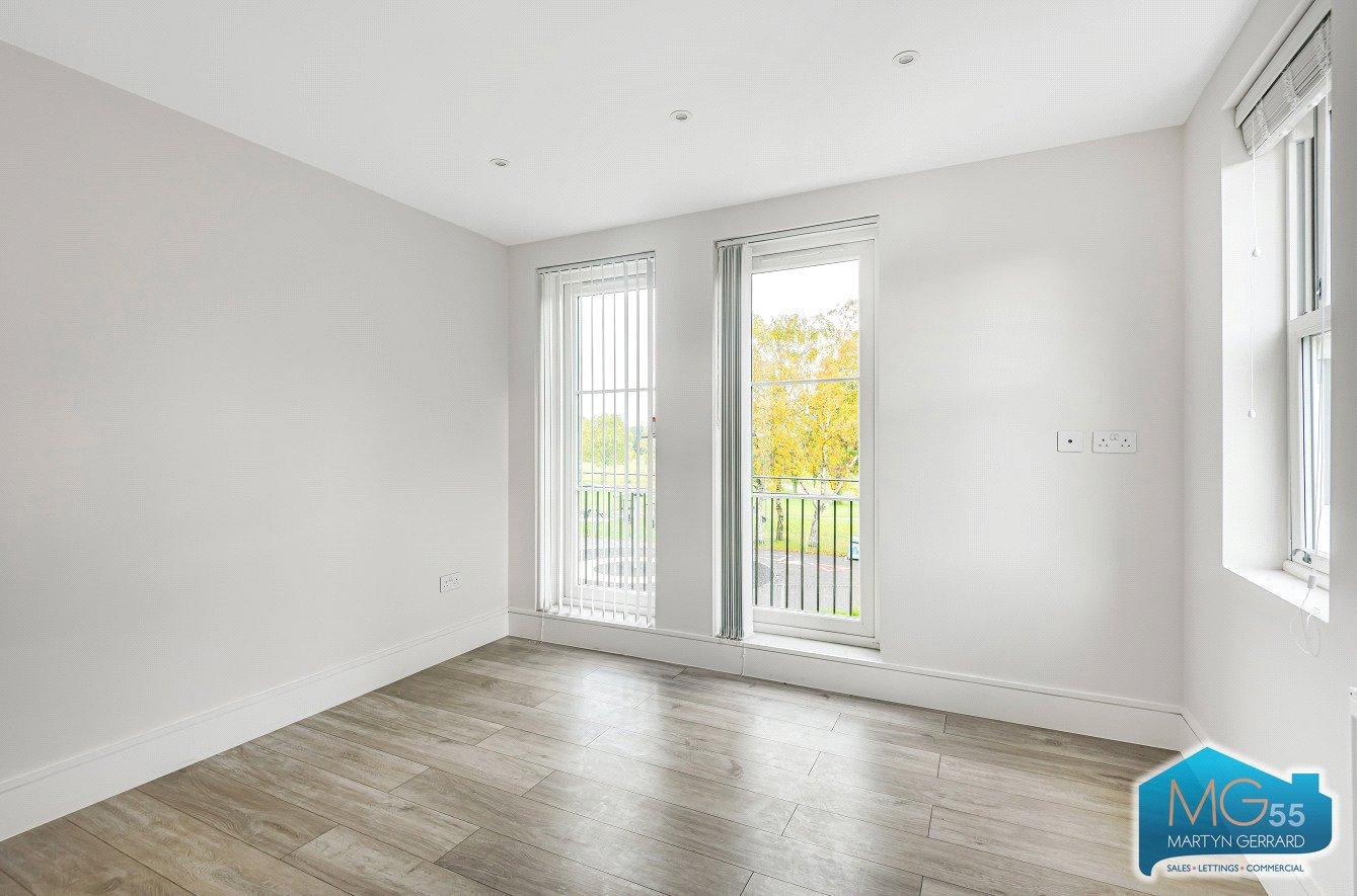 1 bedroom Ground Floor Flat to rent - Martyn Gerrard