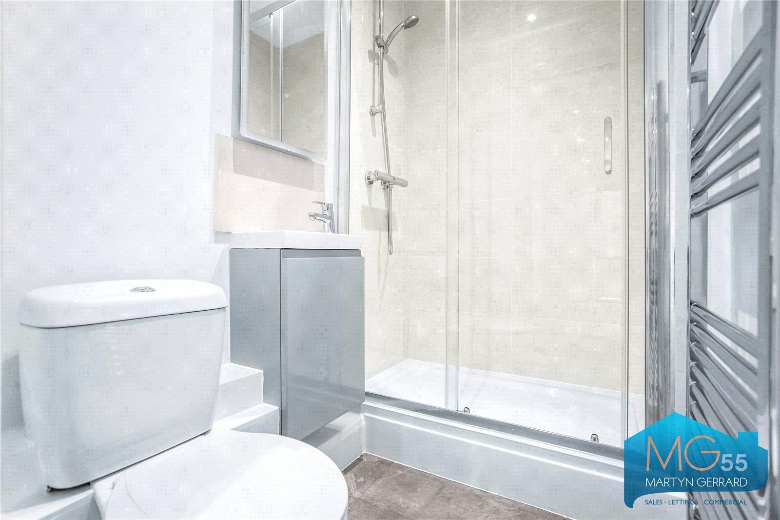 2 bedroom Ground Floor Flat to rent - Martyn Gerrard