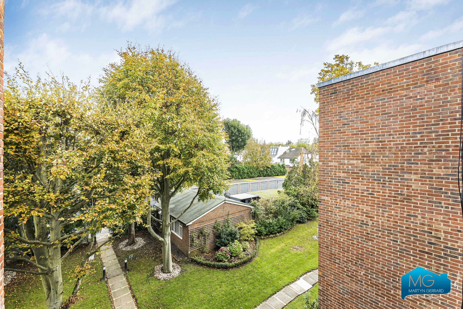 3 bedroom Apartment to rent - Martyn Gerrard