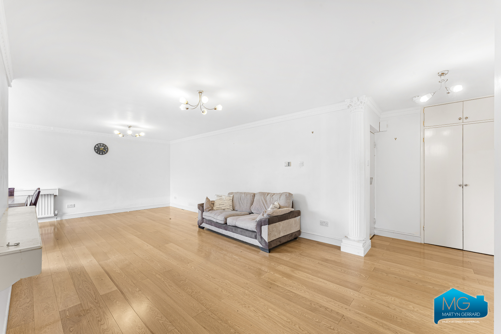 3 bedroom Apartment to rent - Martyn Gerrard