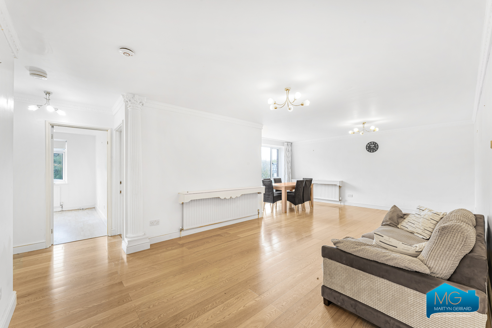 3 bedroom Apartment to rent - Martyn Gerrard