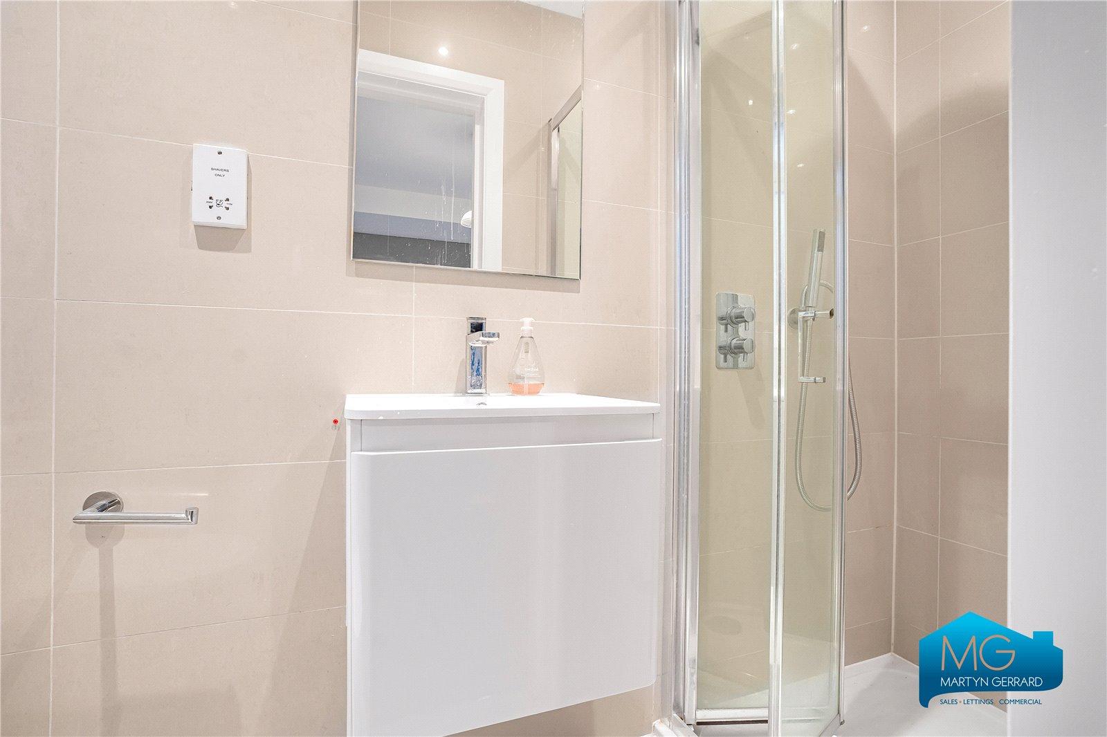 5 bedroom House to rent - Martyn Gerrard