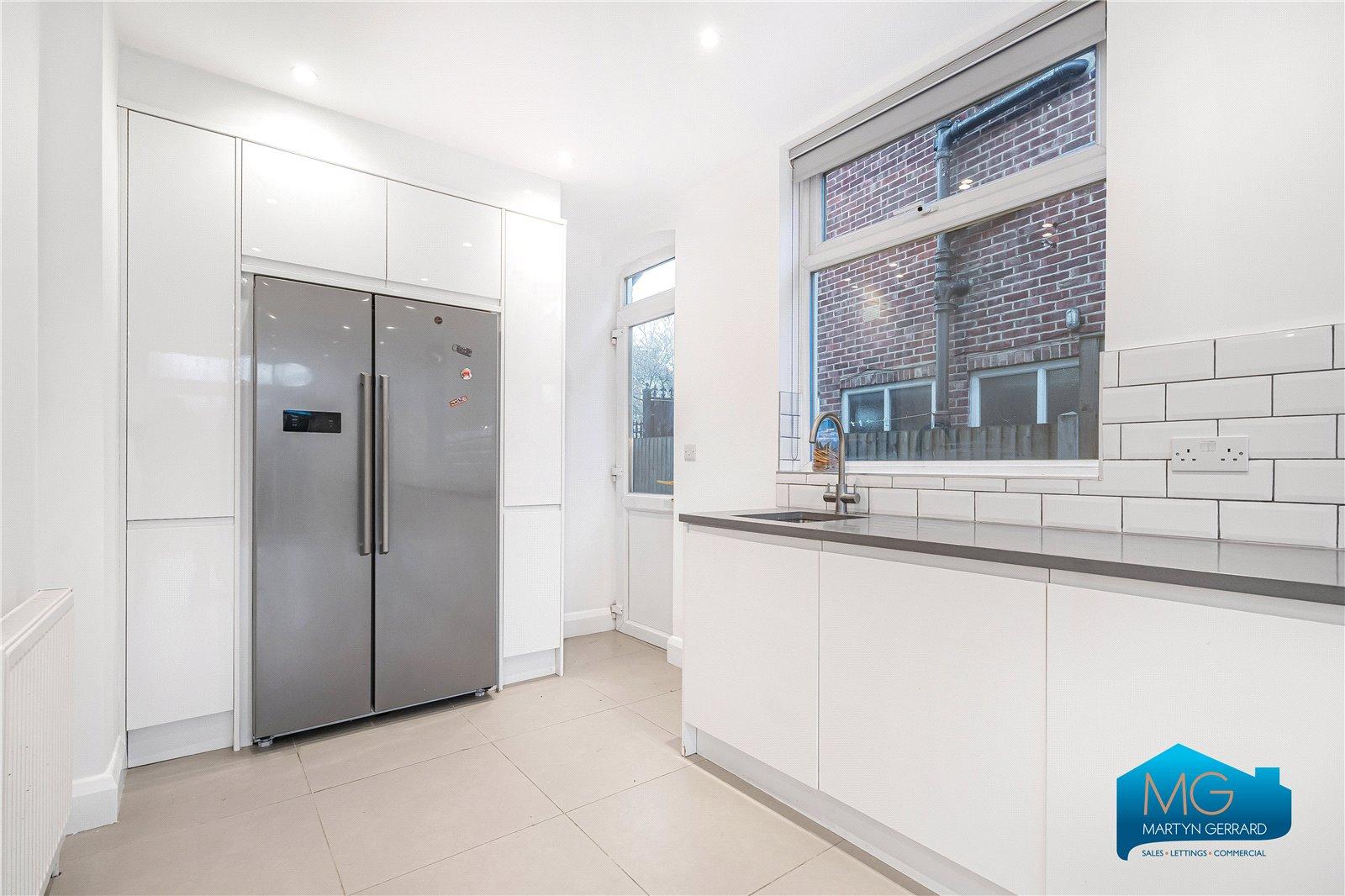 5 bedroom House to rent - Martyn Gerrard