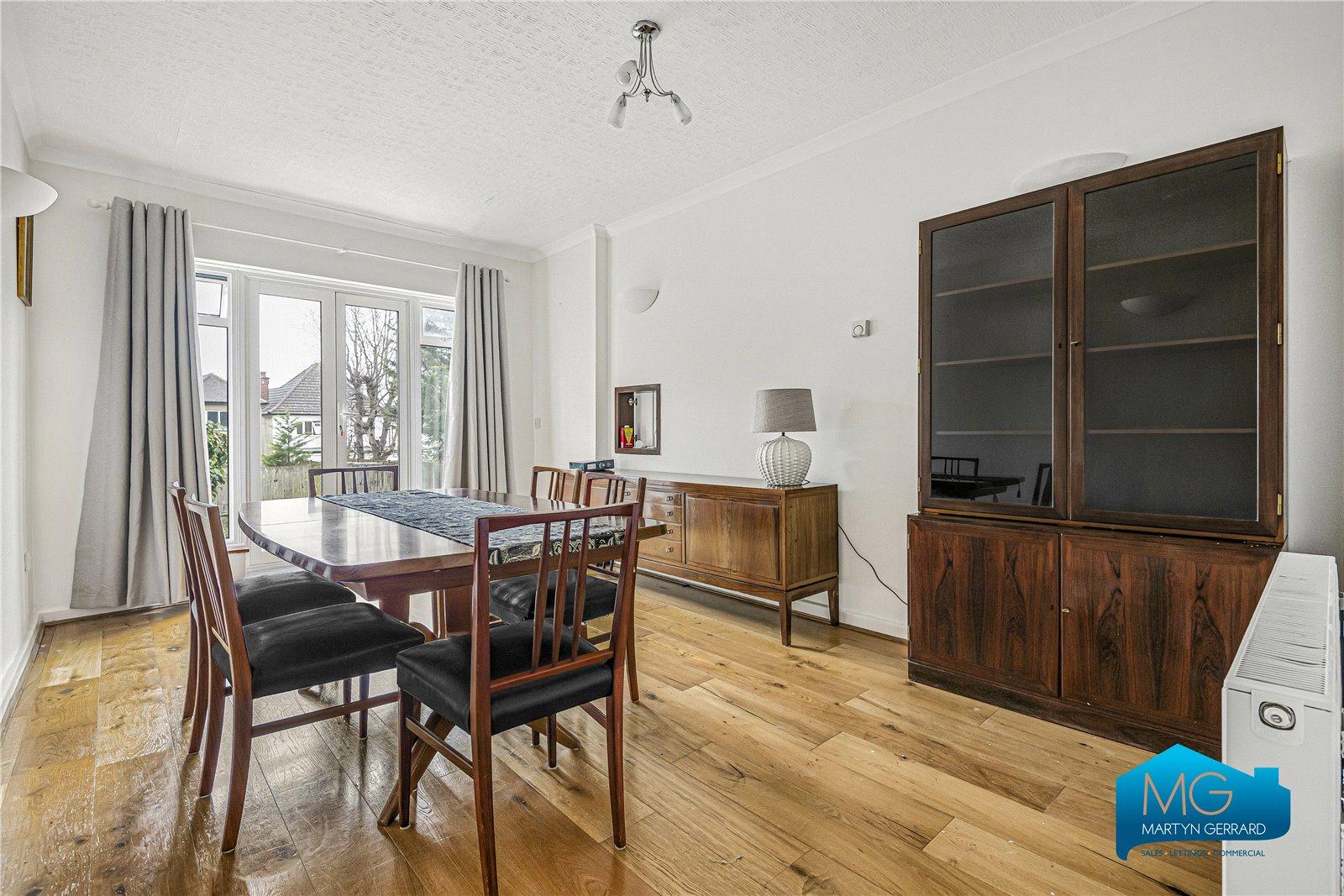 4 bedroom Semi-Detached House to rent - Martyn Gerrard