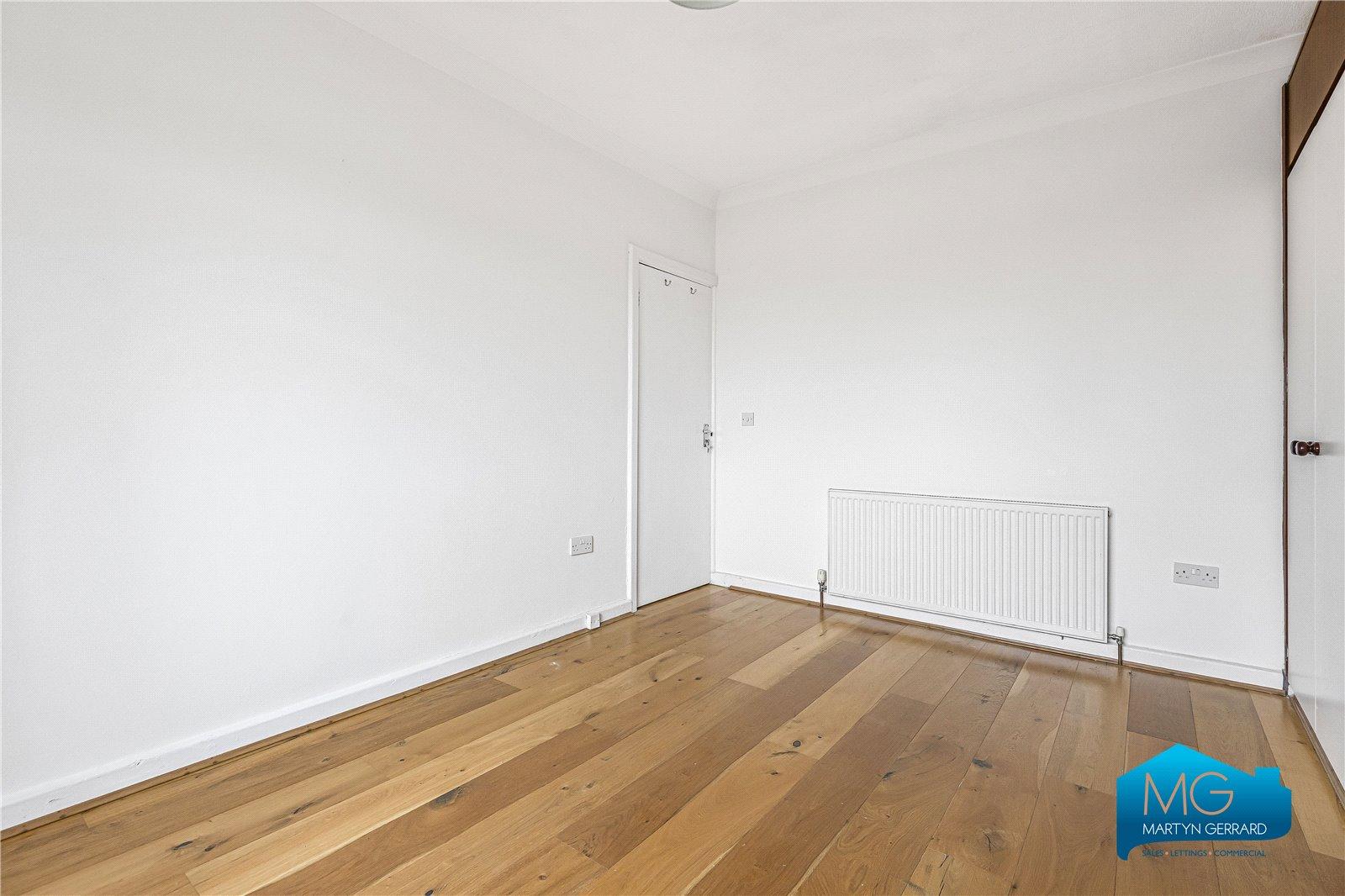 4 bedroom Semi-Detached House to rent - Martyn Gerrard