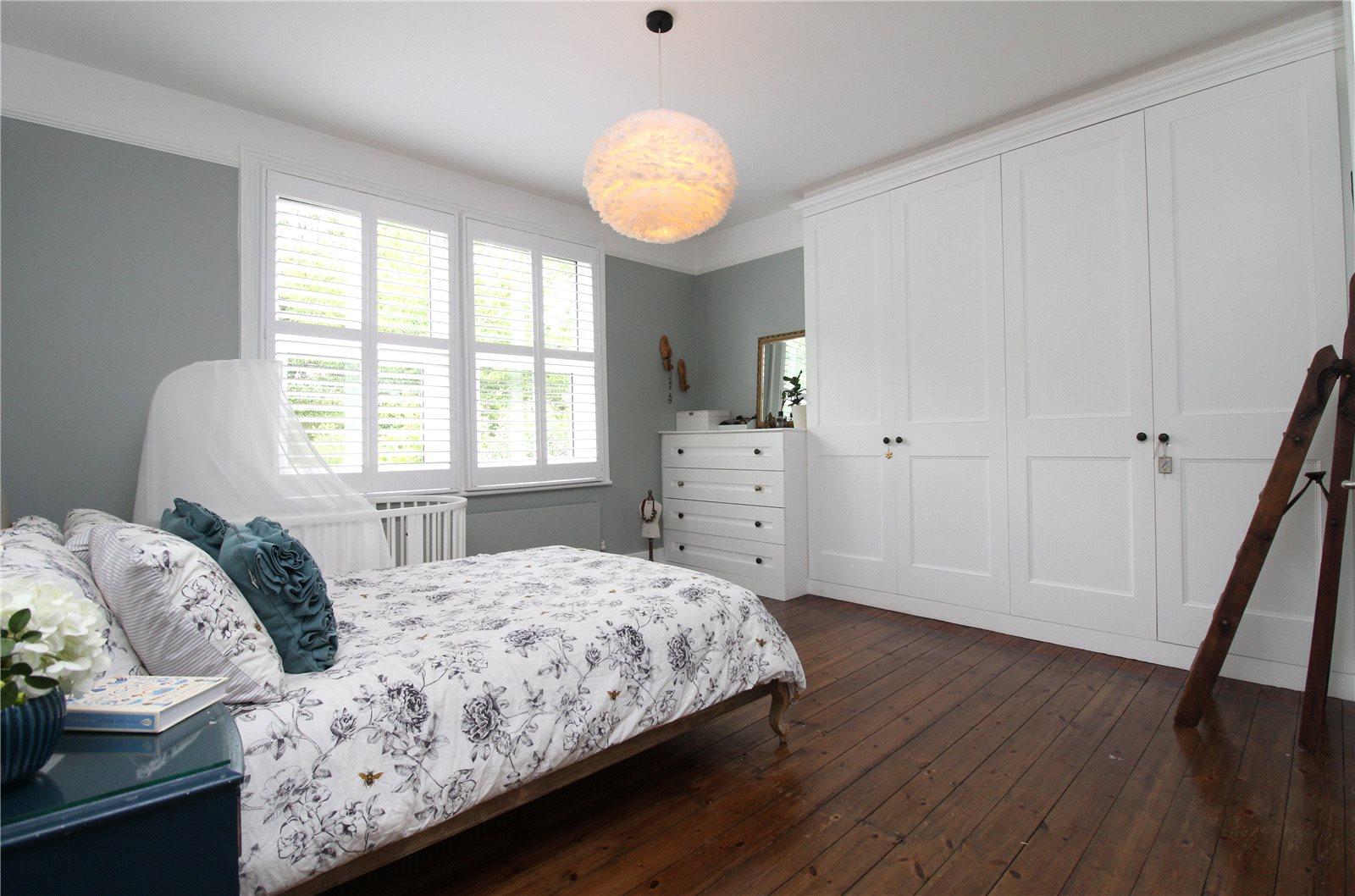 4 bedroom Semi-Detached House to rent - Martyn Gerrard