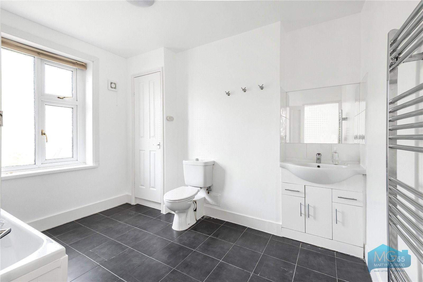3 bedroom Terraced House to rent - Martyn Gerrard