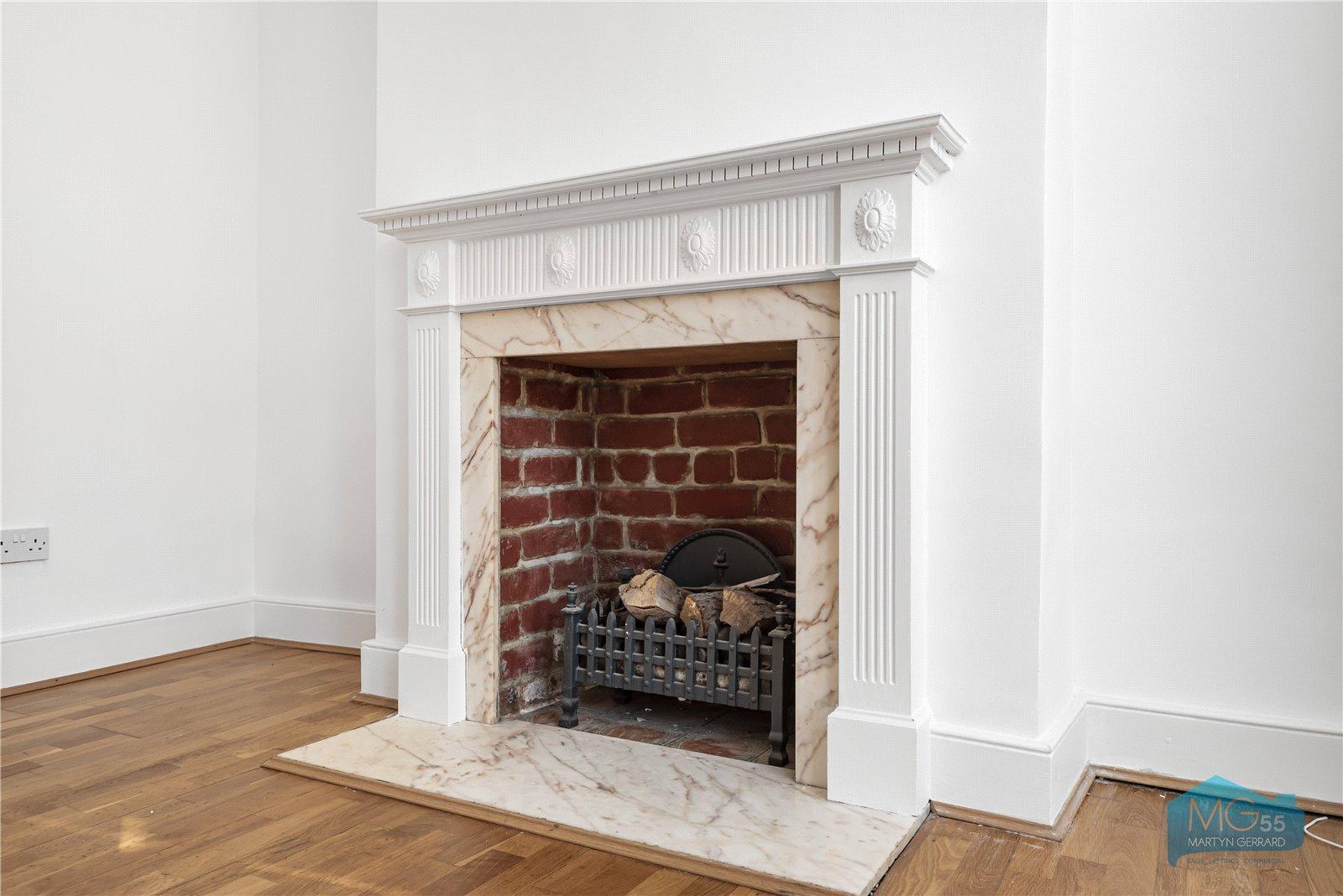 3 bedroom Terraced House to rent - Martyn Gerrard