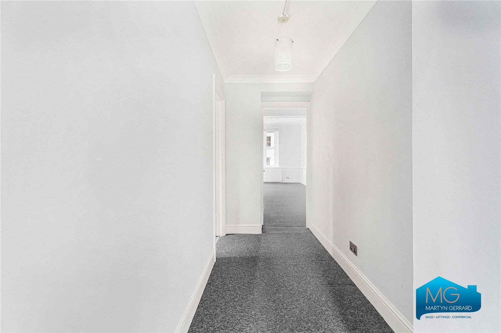 3 bedroom Apartment to rent - Martyn Gerrard