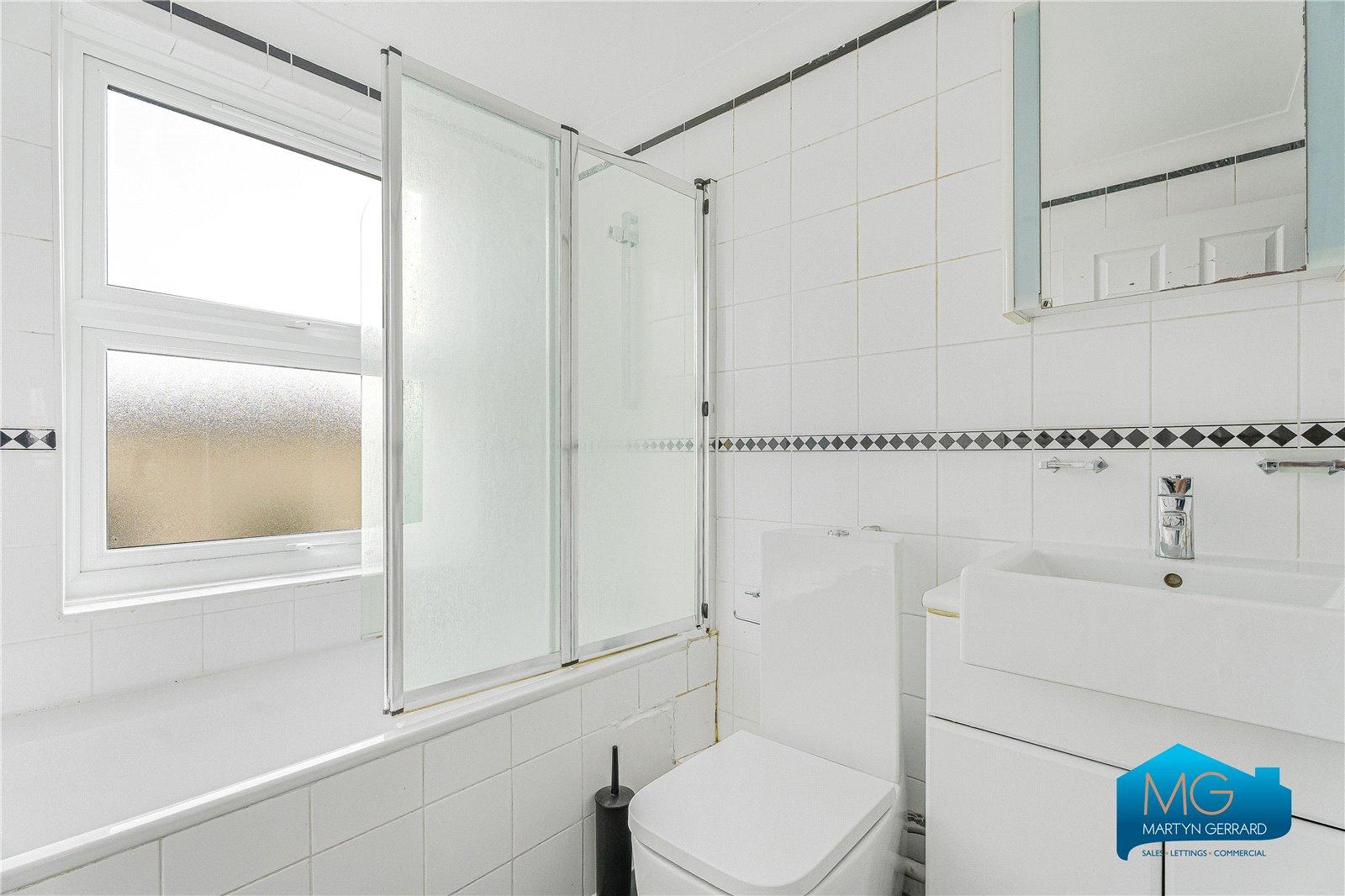3 bedroom Apartment to rent - Martyn Gerrard