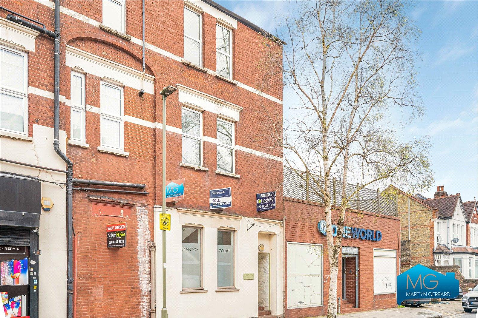 3 bedroom Apartment to rent - Martyn Gerrard