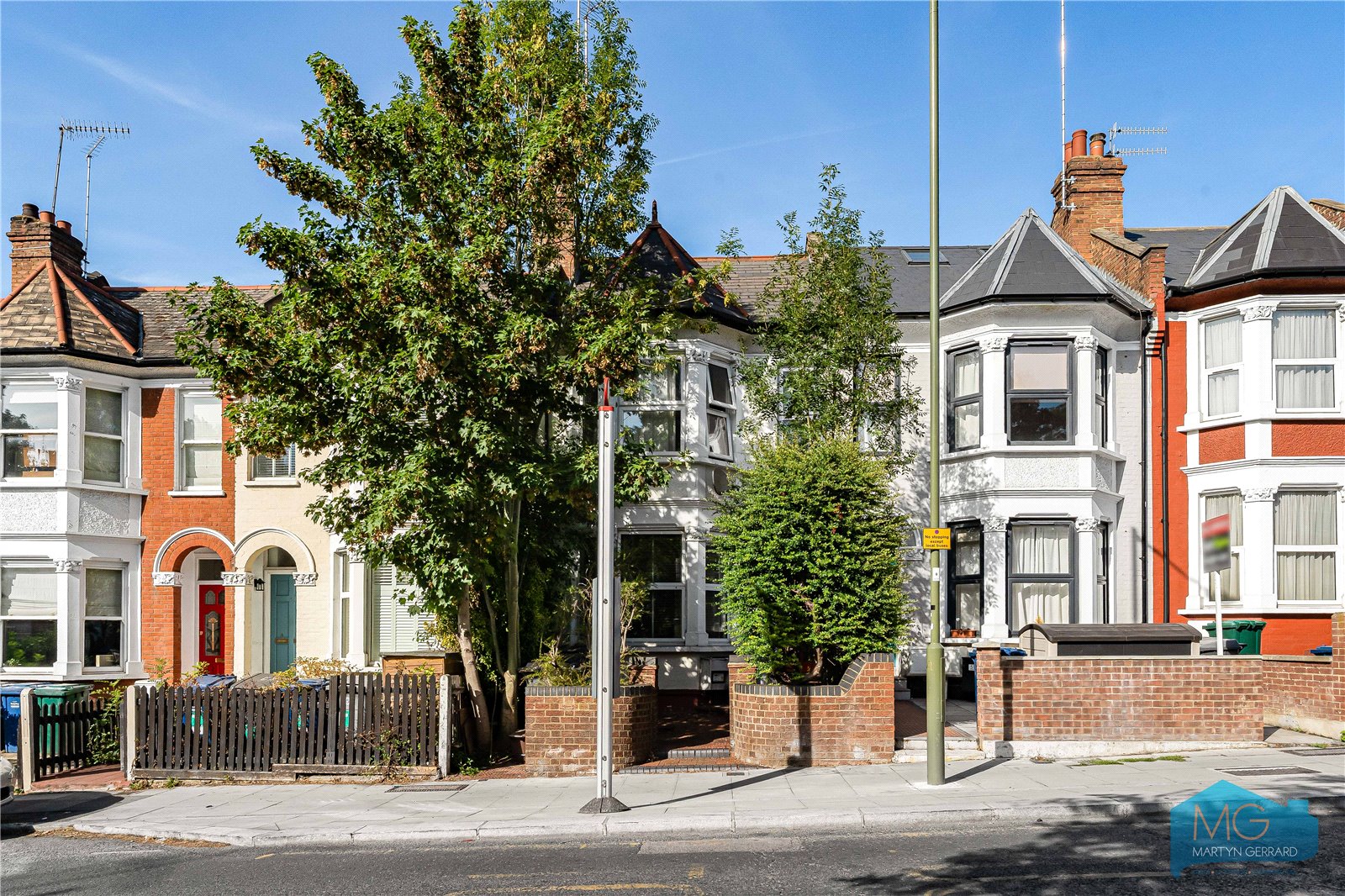 2 bedroom Ground Floor Flat for sale - Martyn Gerrard