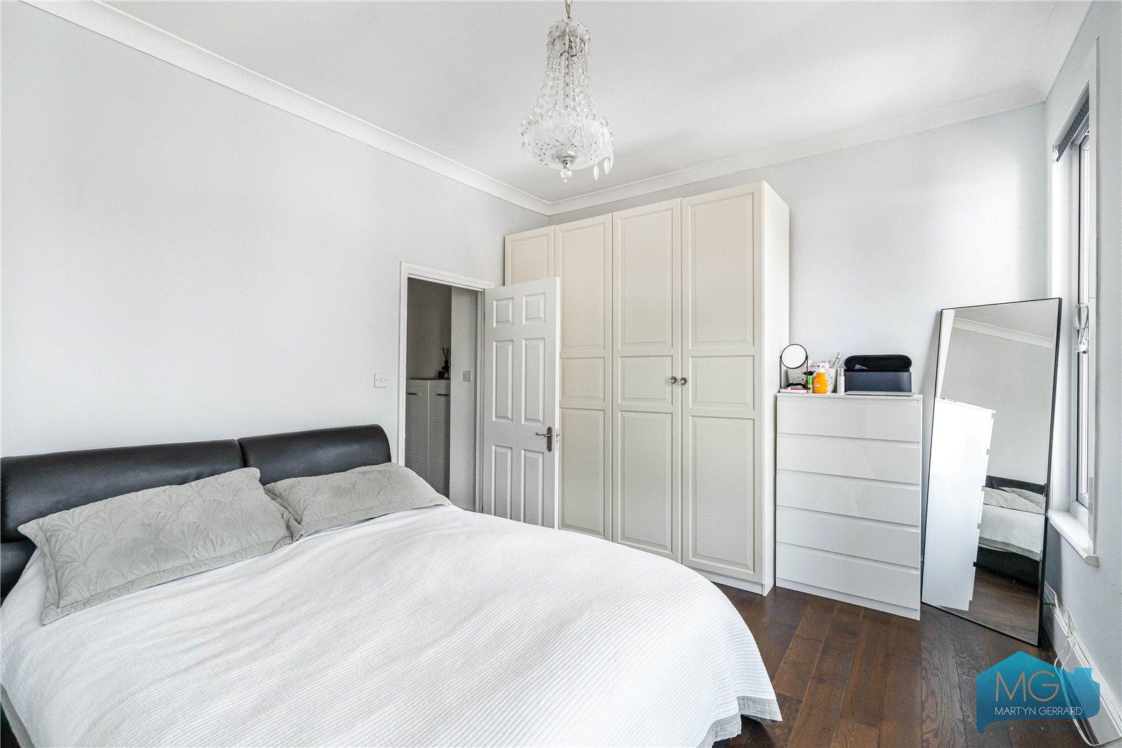 3 bedroom Terraced House for sale - Martyn Gerrard