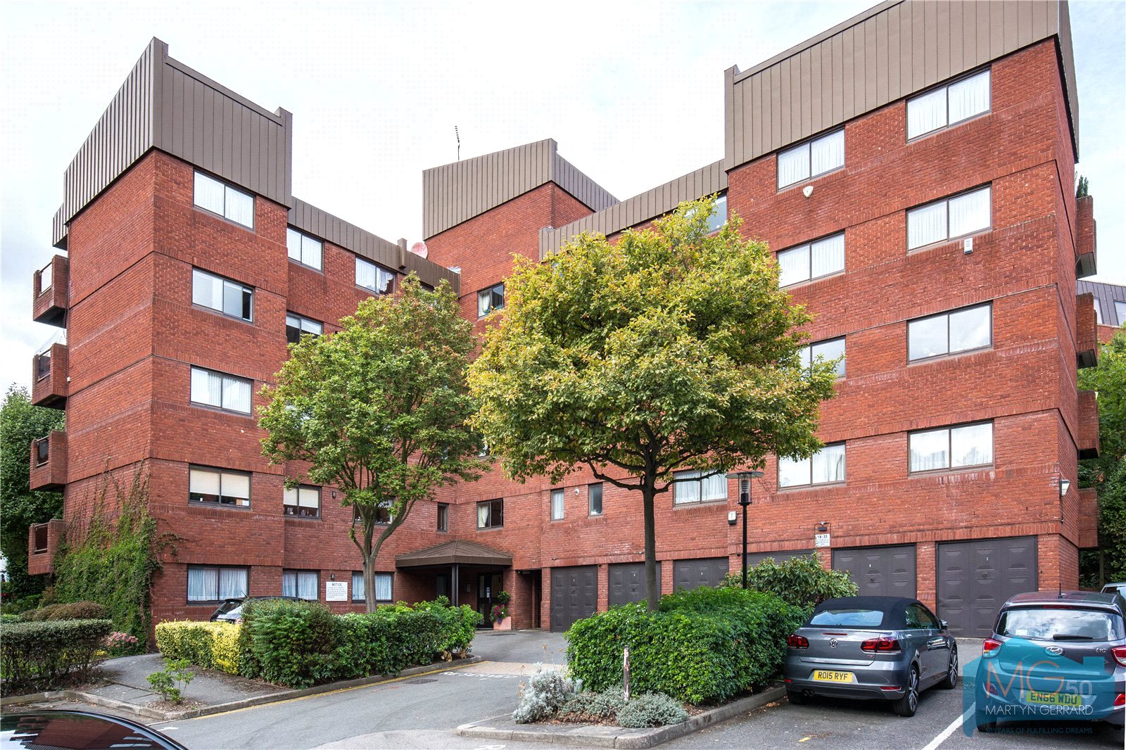 4 bedroom Apartment to rent - Martyn Gerrard