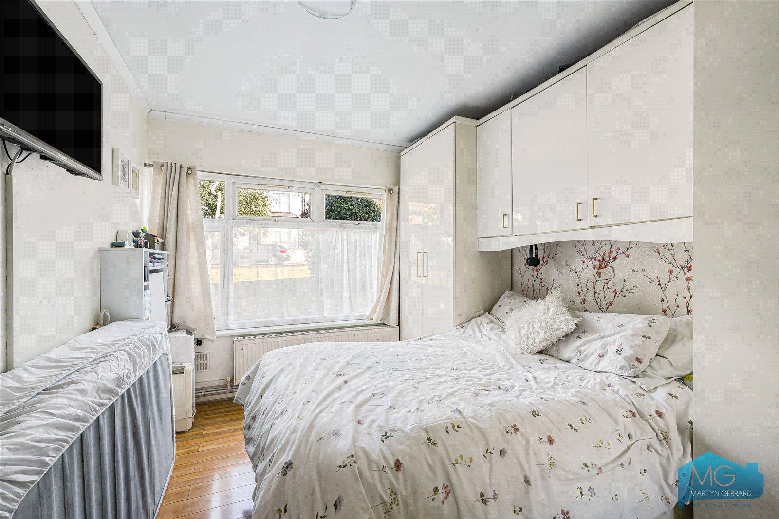 2 bedroom Ground Floor Flat for sale - Martyn Gerrard