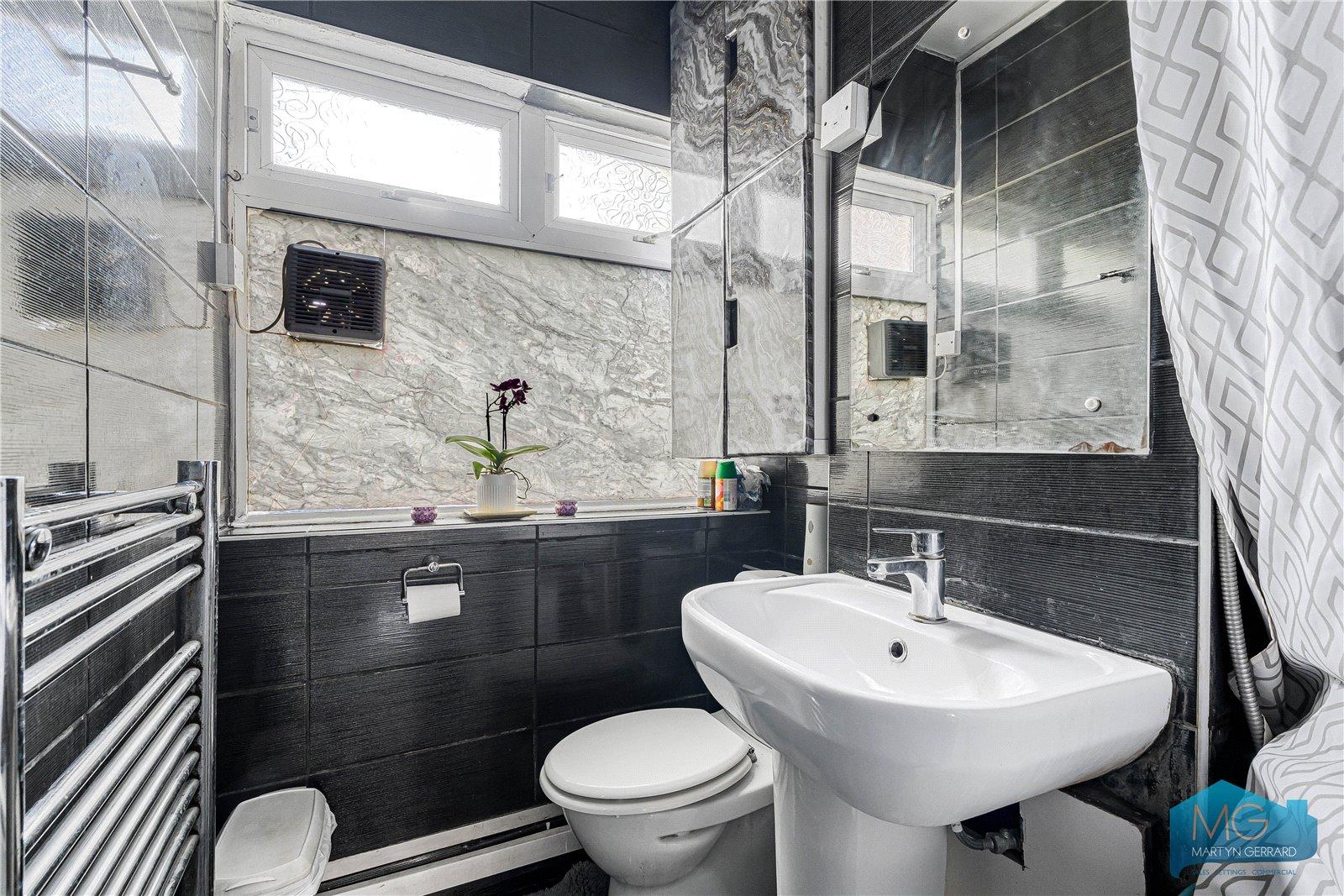 2 bedroom Ground Floor Flat for sale - Martyn Gerrard