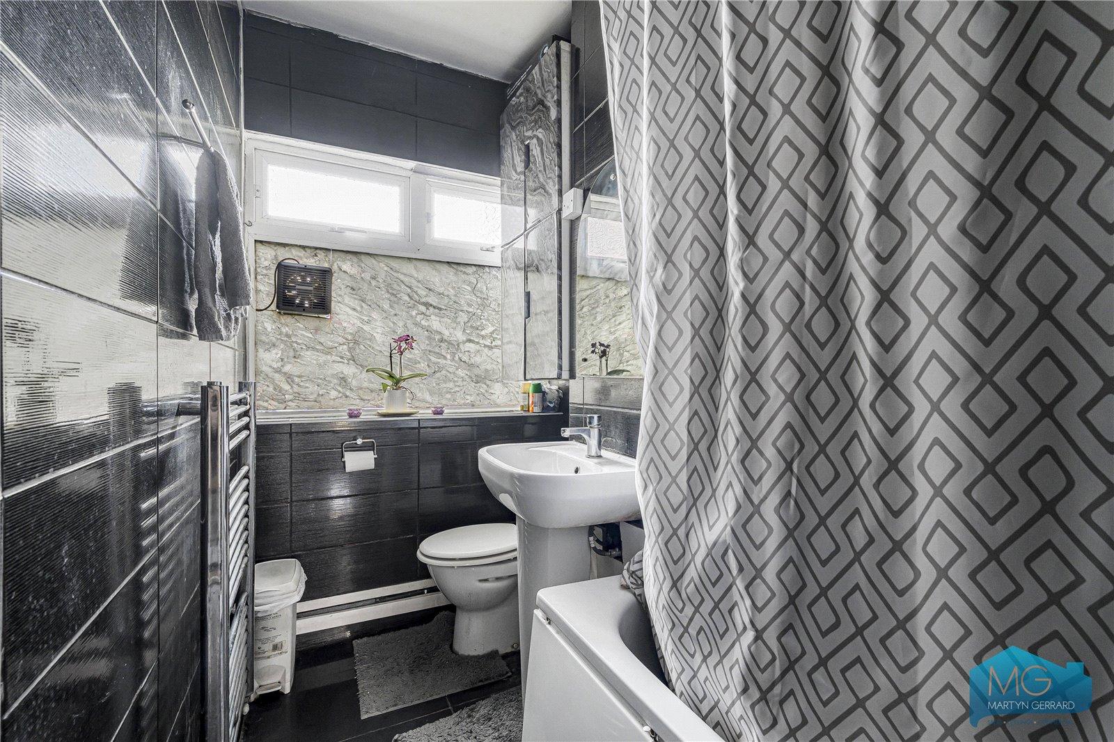 2 bedroom Ground Floor Flat for sale - Martyn Gerrard
