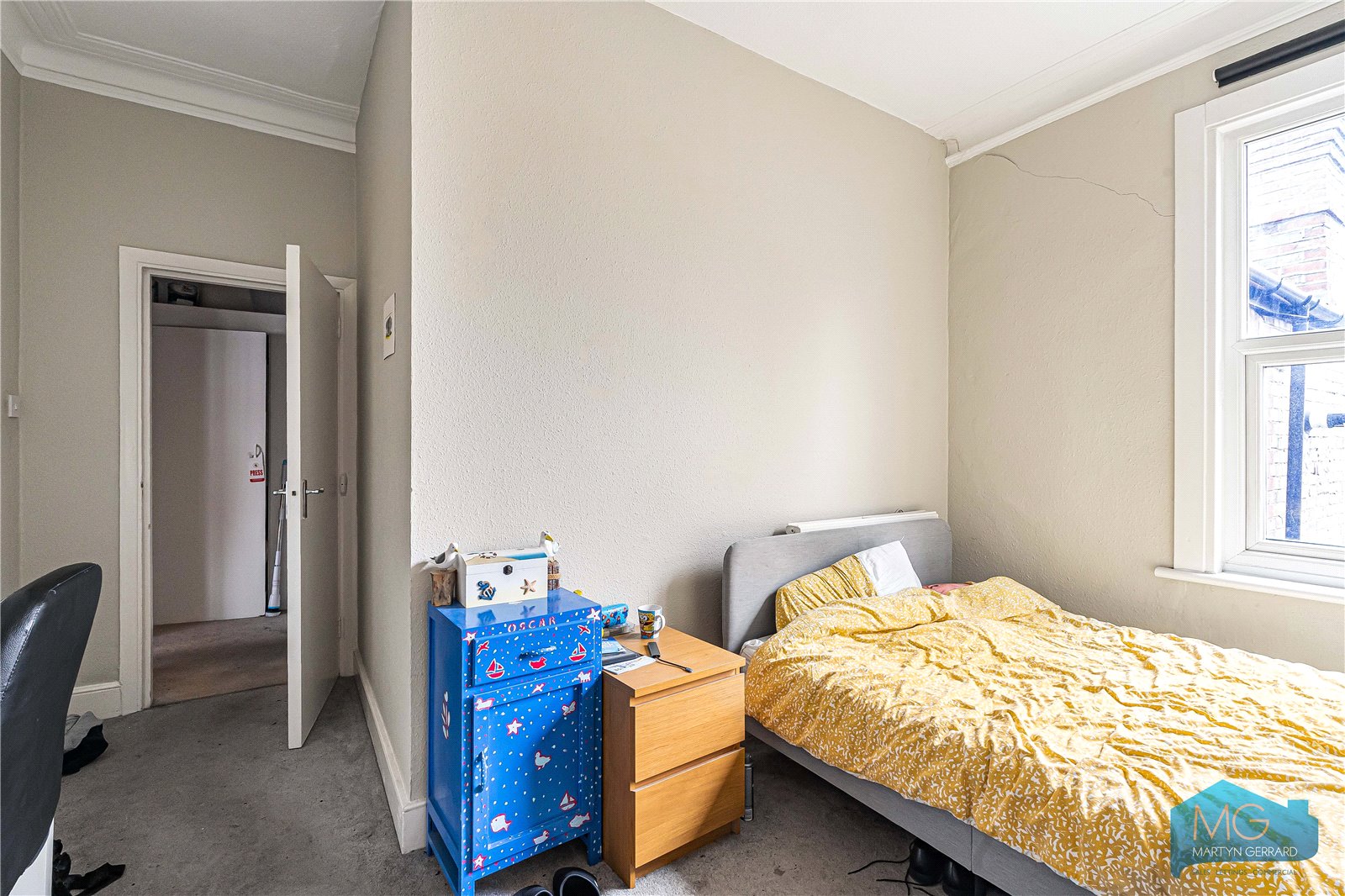2 bedroom Apartment for sale - Martyn Gerrard
