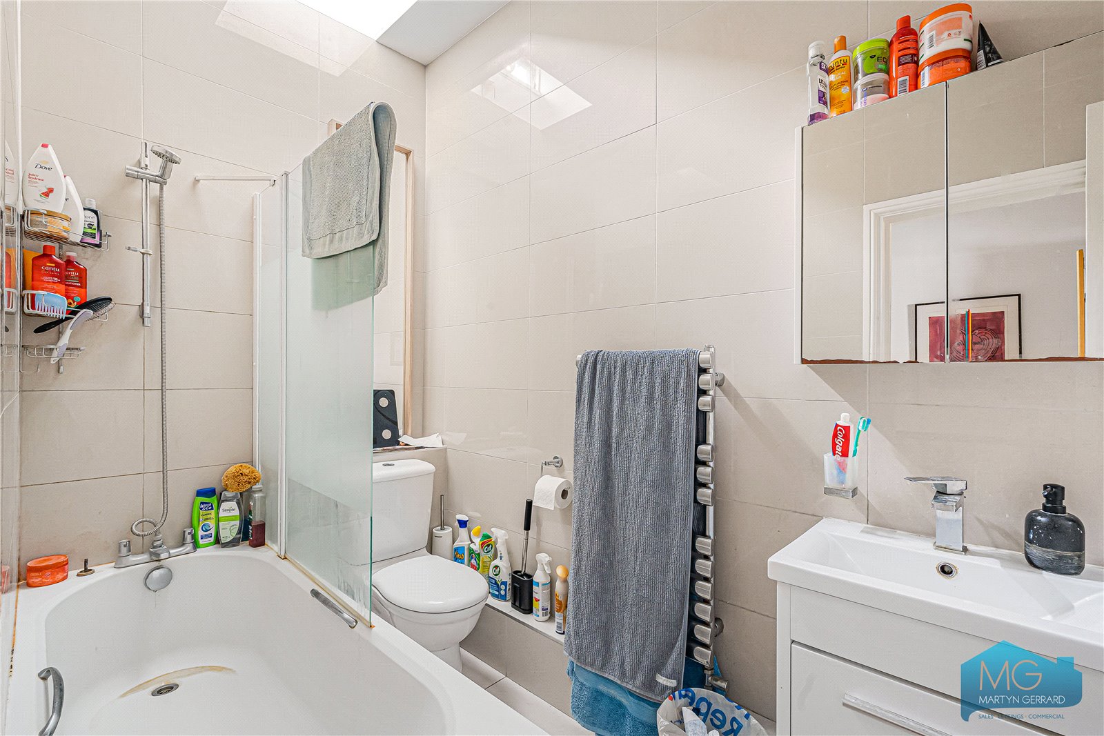2 bedroom Apartment for sale - Martyn Gerrard