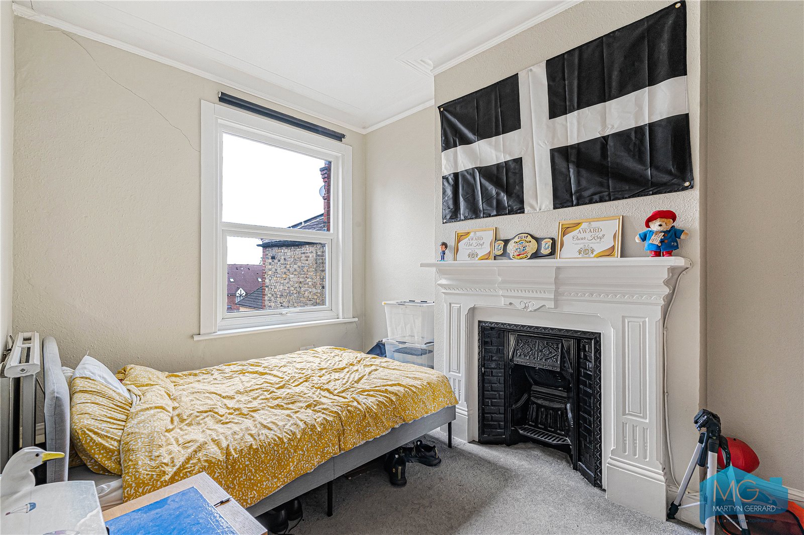 2 bedroom Apartment for sale - Martyn Gerrard