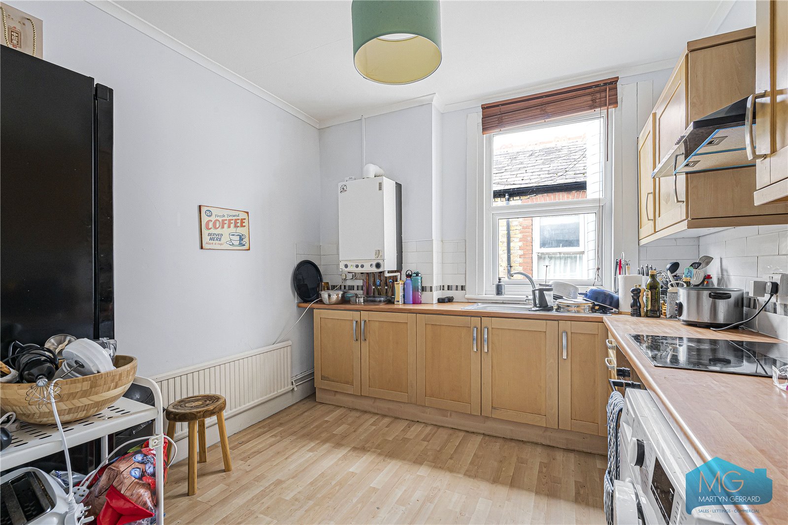 2 bedroom Apartment for sale - Martyn Gerrard