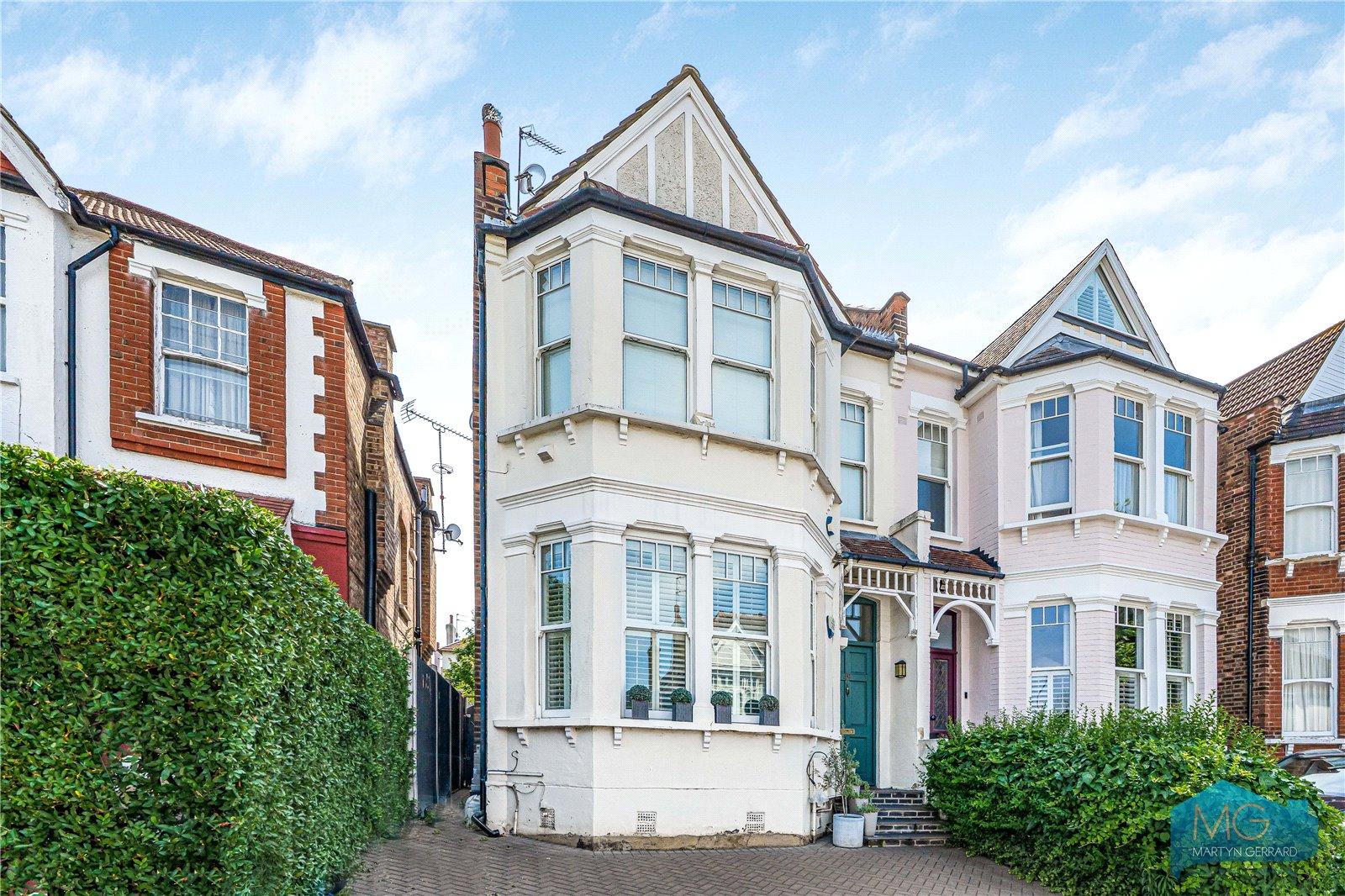 2 bedroom Ground Floor Flat for sale - Martyn Gerrard