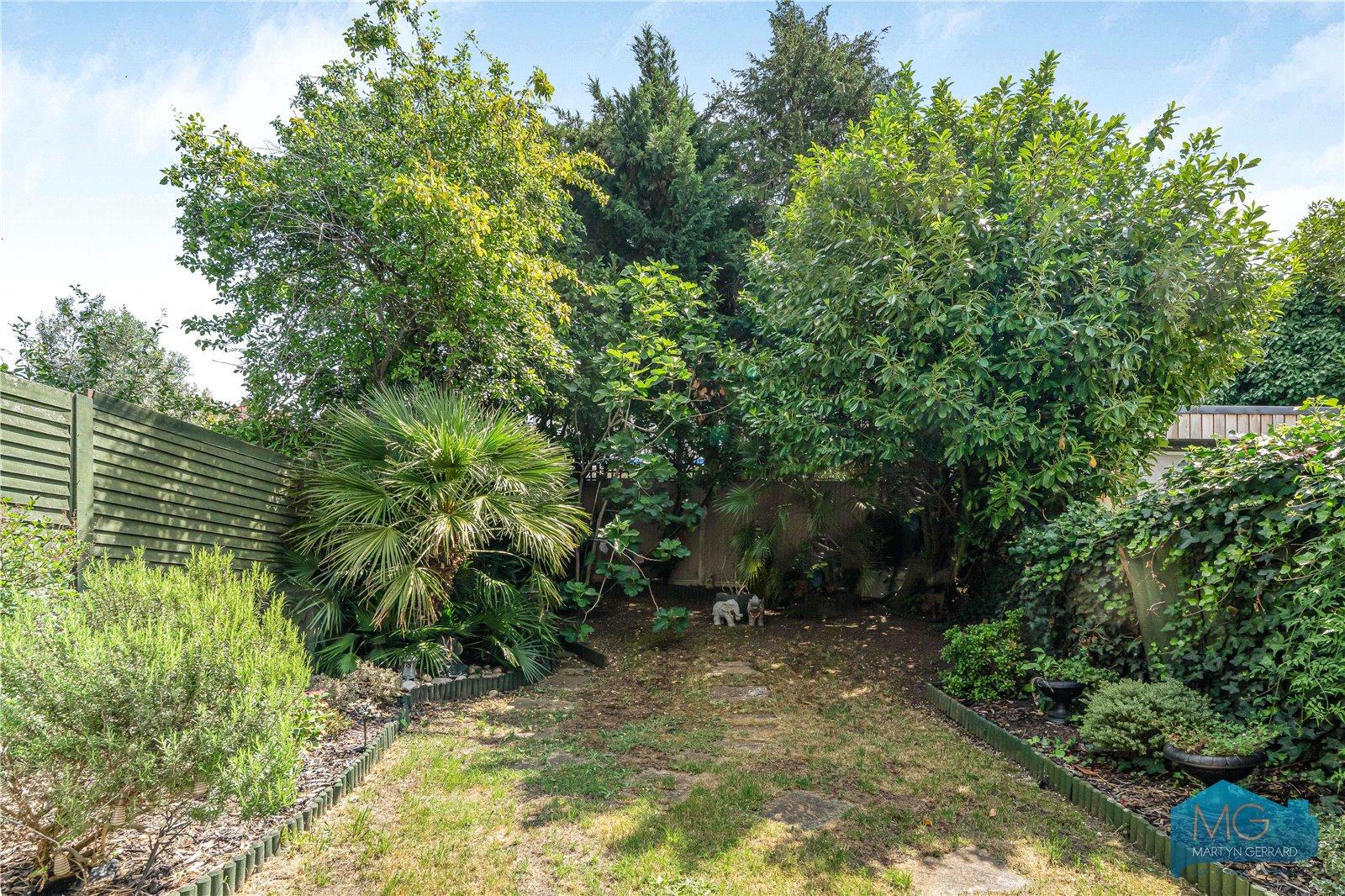 2 bedroom Ground Floor Flat for sale - Martyn Gerrard