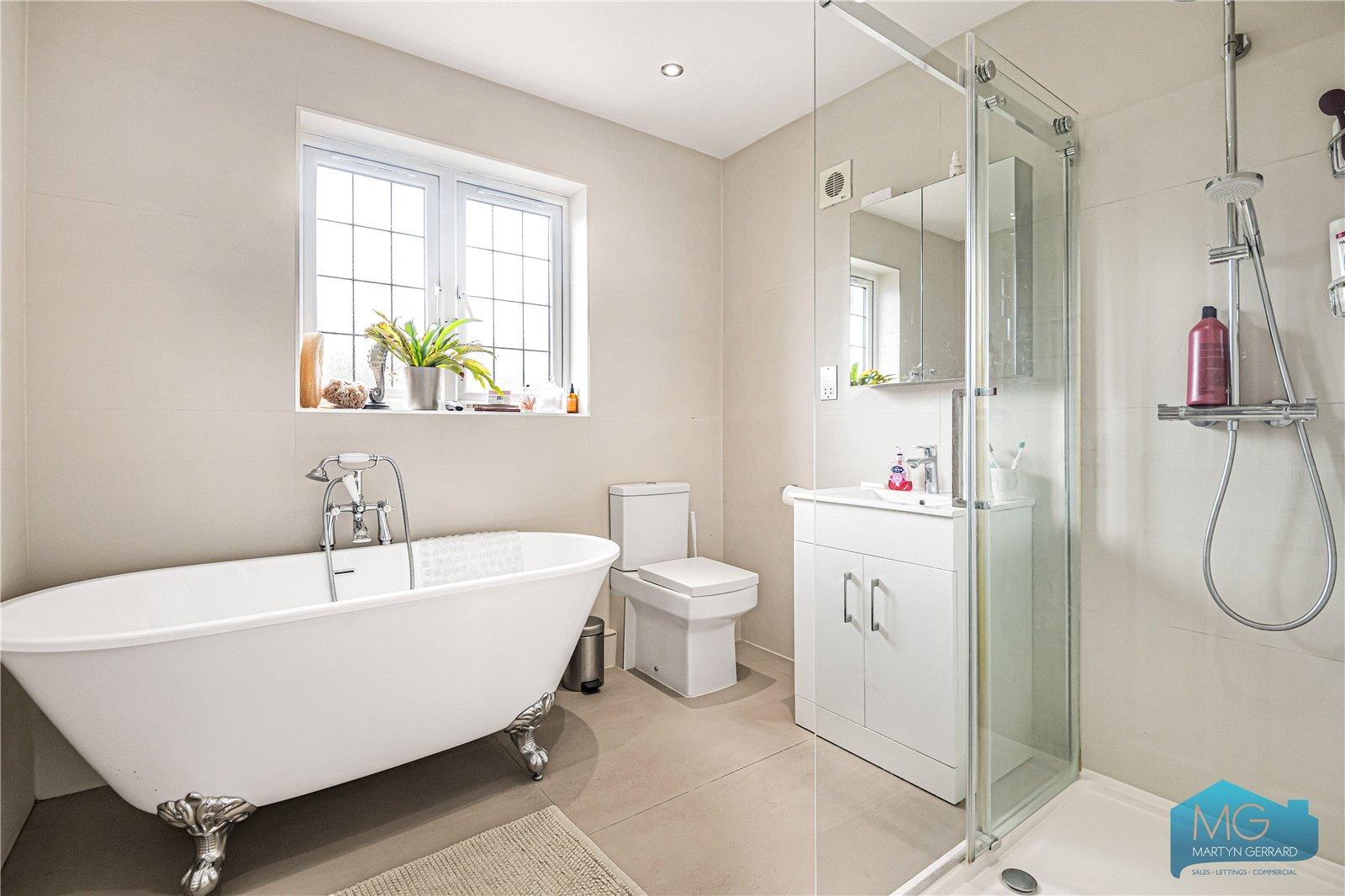 4 bedroom End of Terrace House for sale - Martyn Gerrard