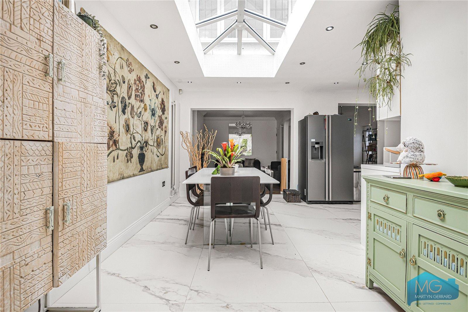 4 bedroom End of Terrace House for sale - Martyn Gerrard
