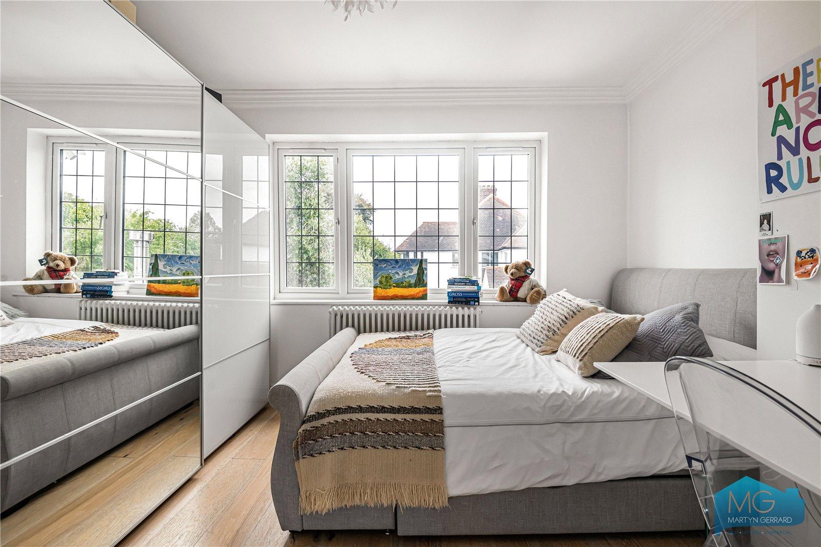 4 bedroom End of Terrace House for sale - Martyn Gerrard
