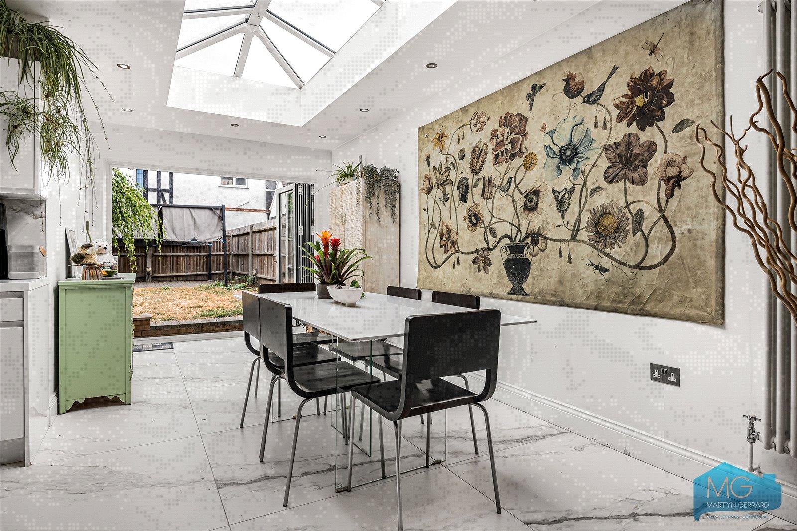 4 bedroom End of Terrace House for sale - Martyn Gerrard