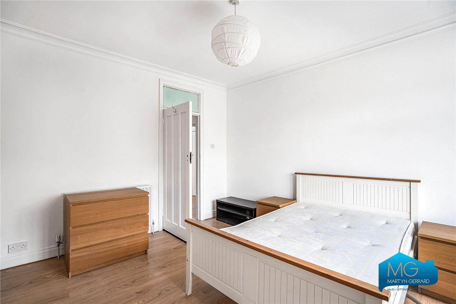 3 bedroom Apartment to rent - Martyn Gerrard