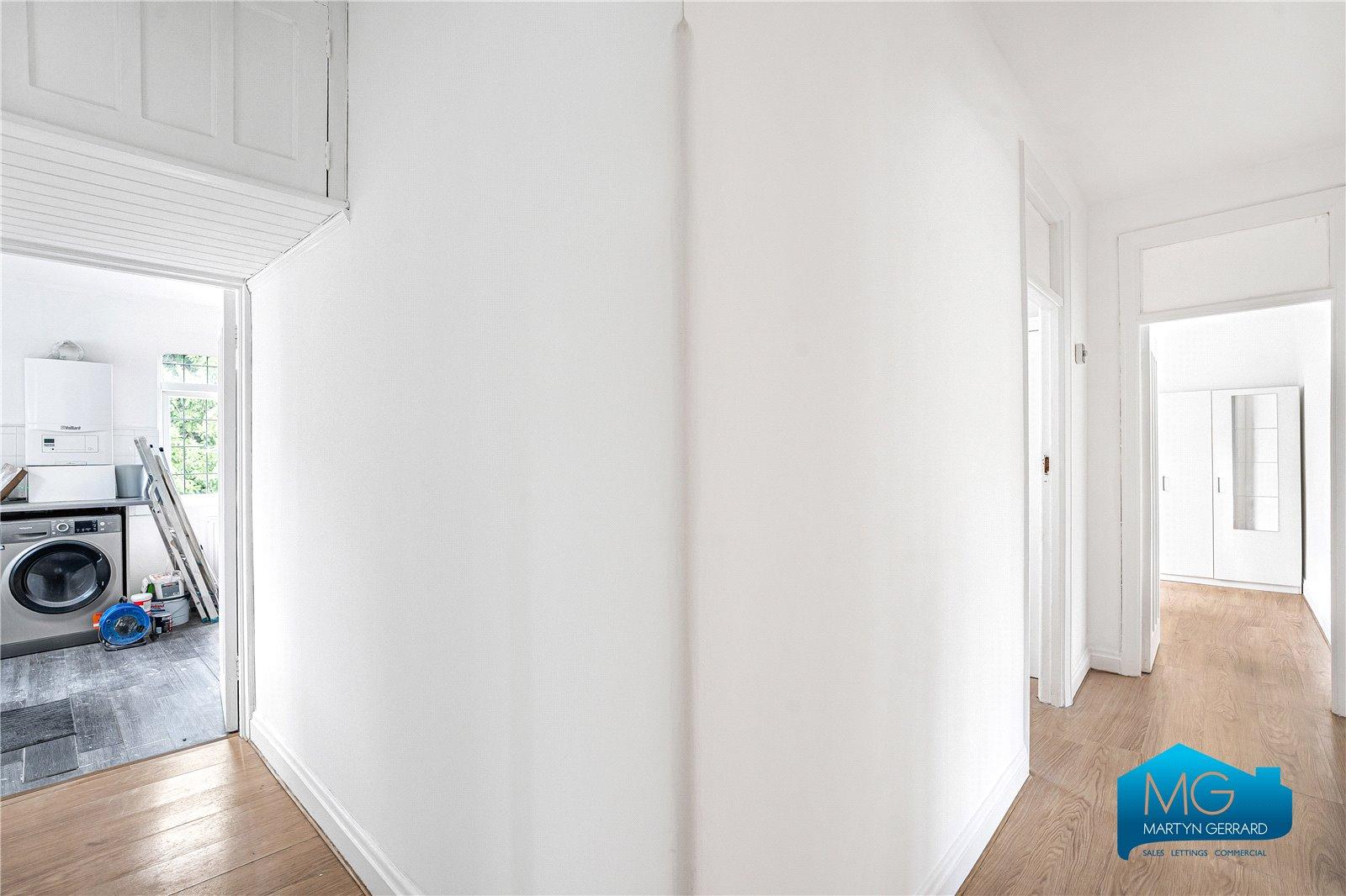 3 bedroom Apartment to rent - Martyn Gerrard