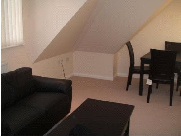 2 bedroom Property to rent - Martyn Gerrard