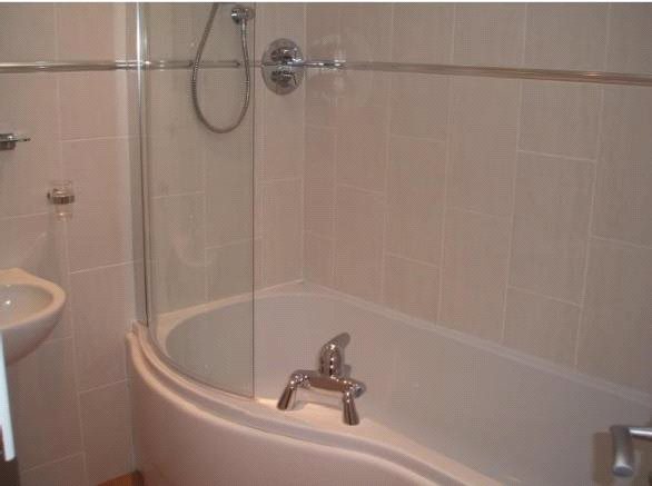 2 bedroom Property to rent - Martyn Gerrard