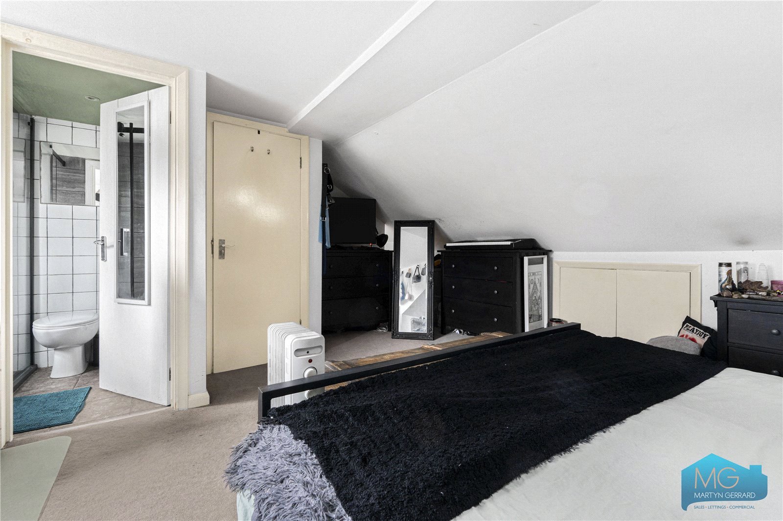 3 bedroom Apartment for sale - Martyn Gerrard
