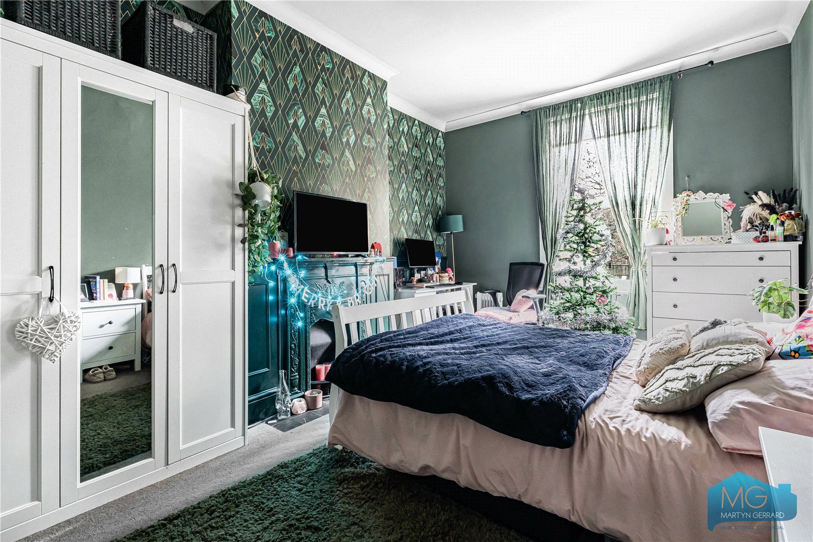 3 bedroom Apartment for sale - Martyn Gerrard