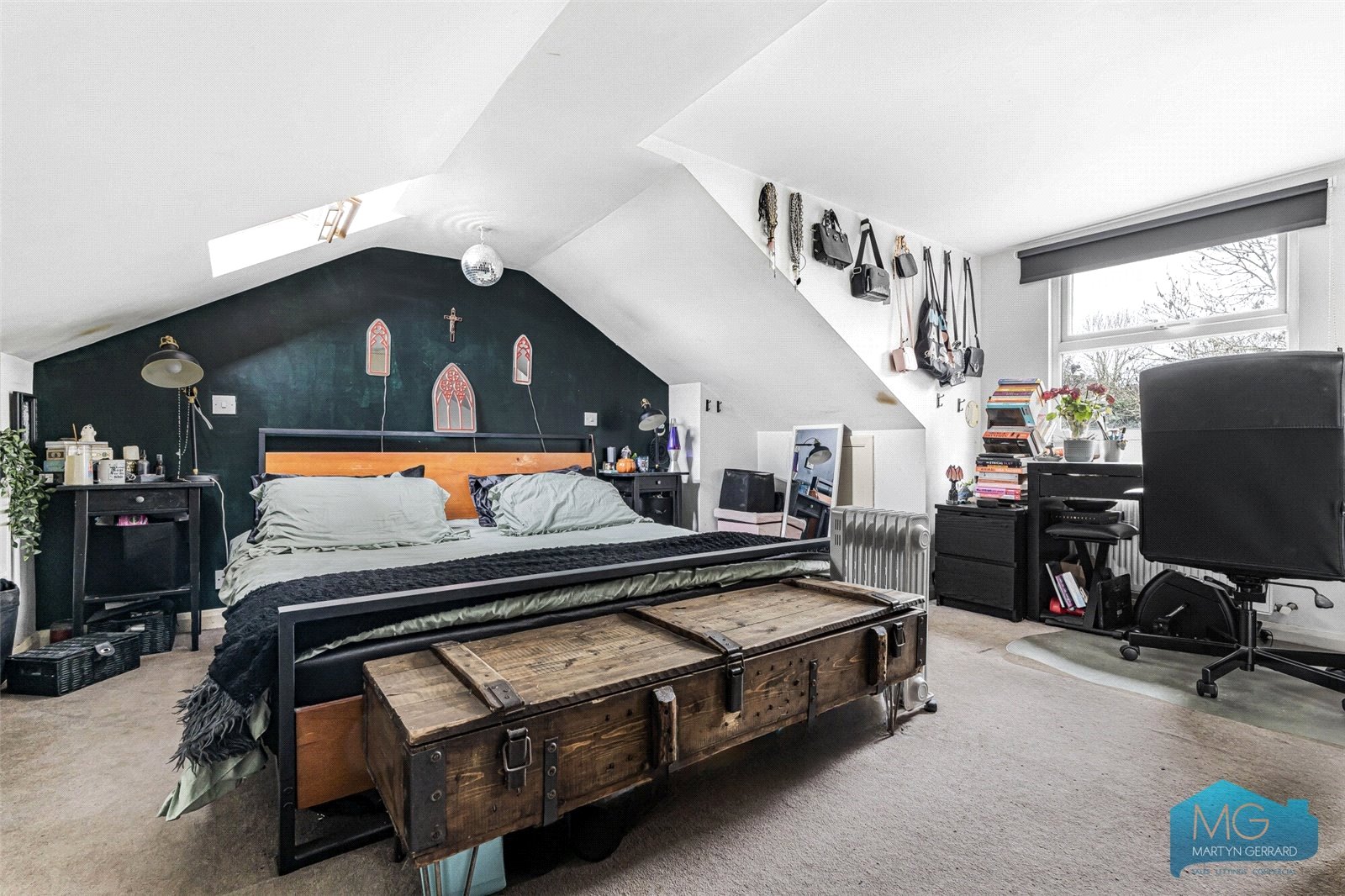 3 bedroom Apartment for sale - Martyn Gerrard