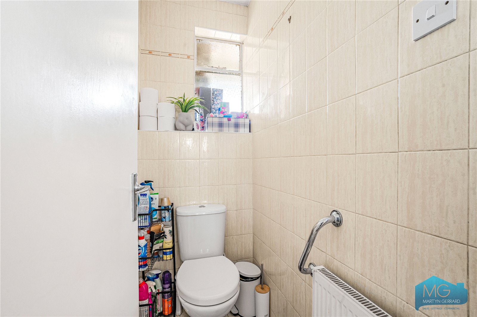 2 bedroom Property for sale - Martyn Gerrard