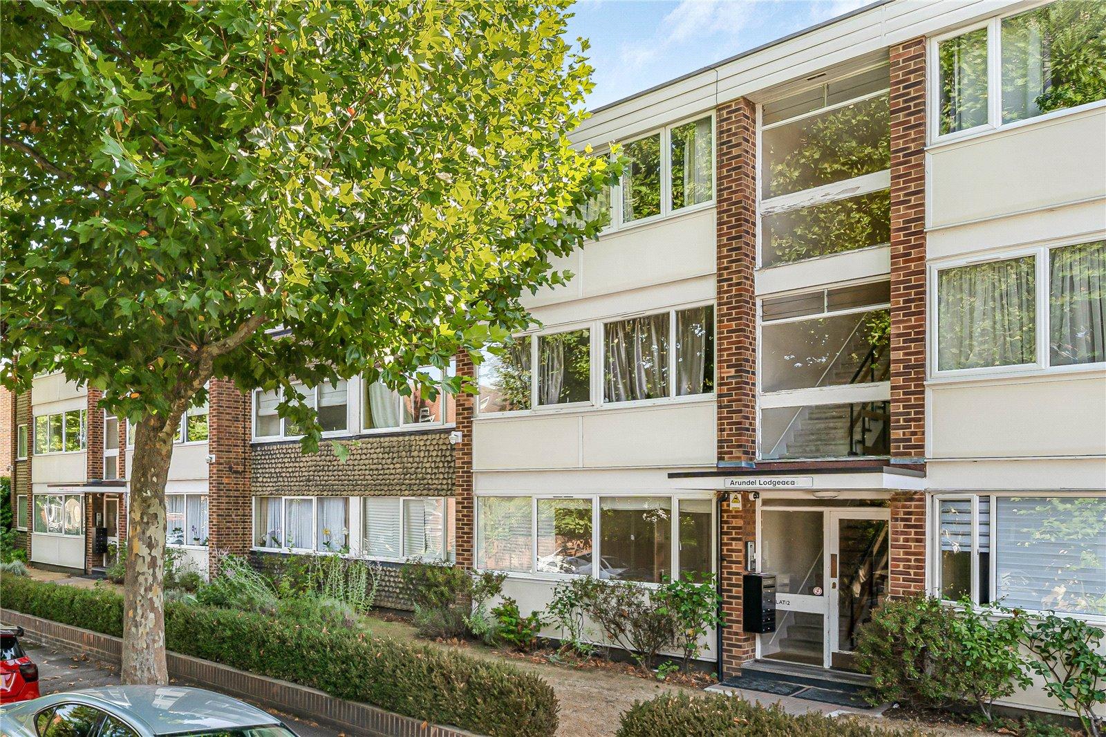 2 bedroom Apartment for sale - Martyn Gerrard