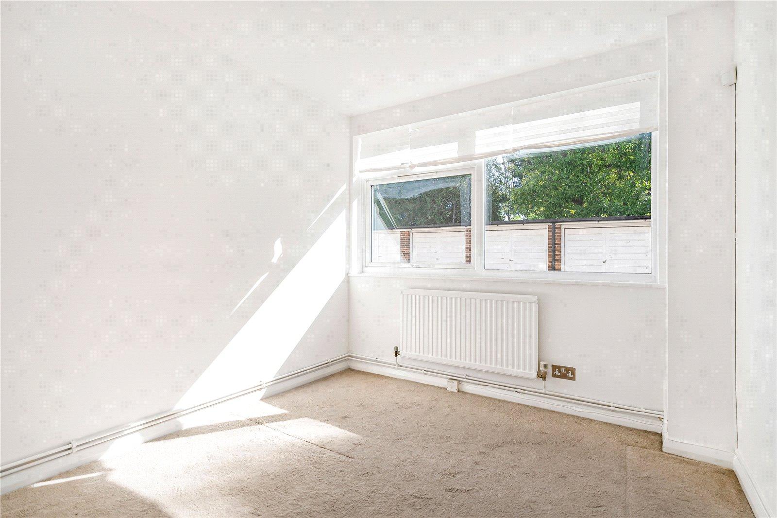2 bedroom Apartment for sale - Martyn Gerrard