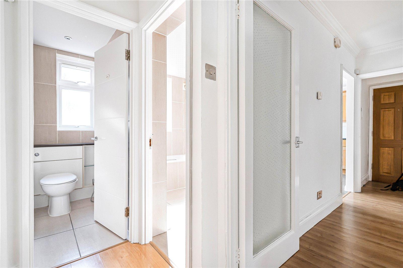 2 bedroom Apartment for sale - Martyn Gerrard