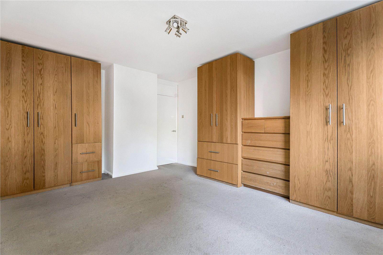 2 bedroom Apartment for sale - Martyn Gerrard