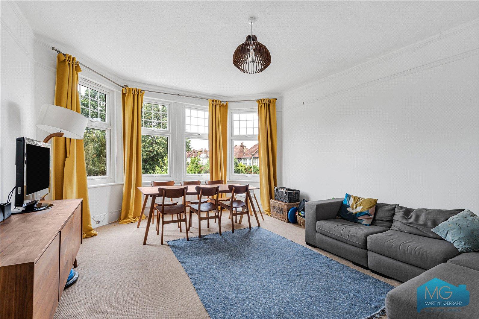 3 bedroom Apartment for sale - Martyn Gerrard