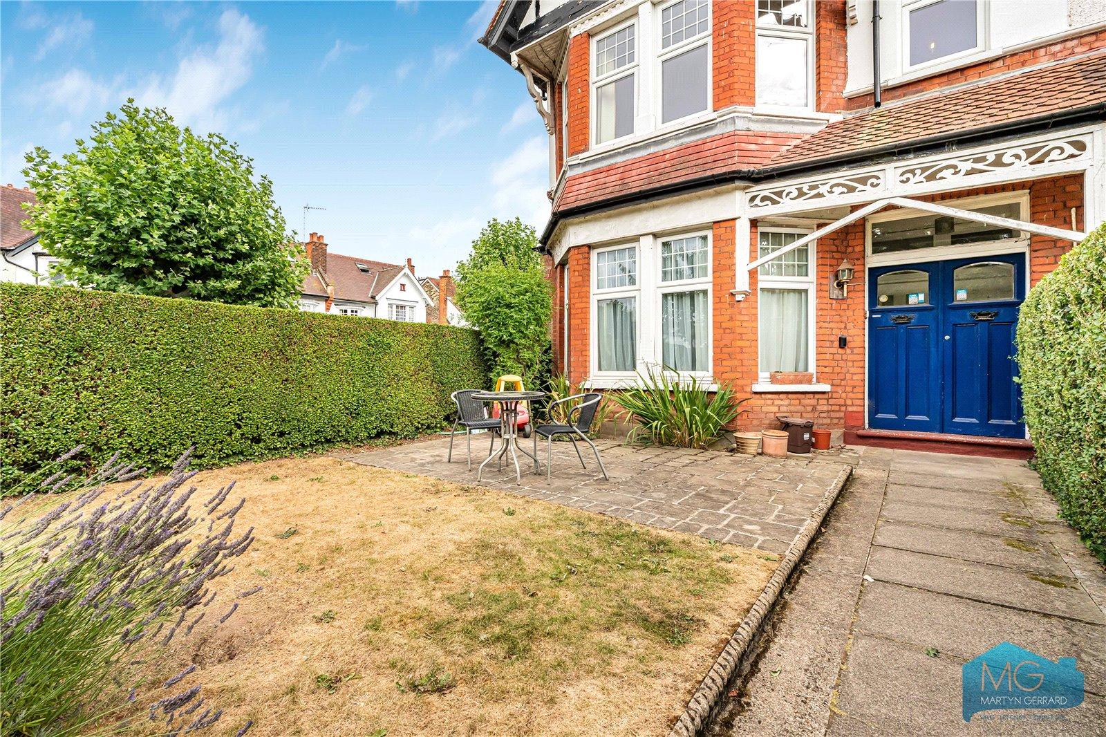3 bedroom Apartment for sale - Martyn Gerrard