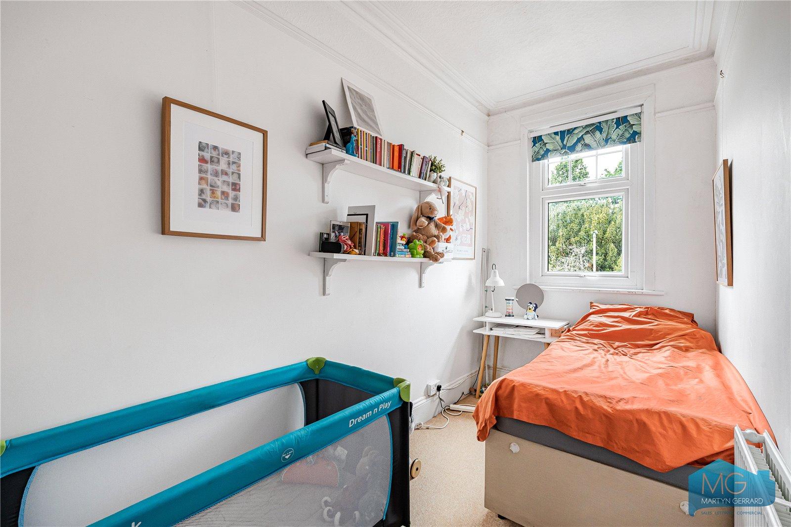 3 bedroom Apartment for sale - Martyn Gerrard